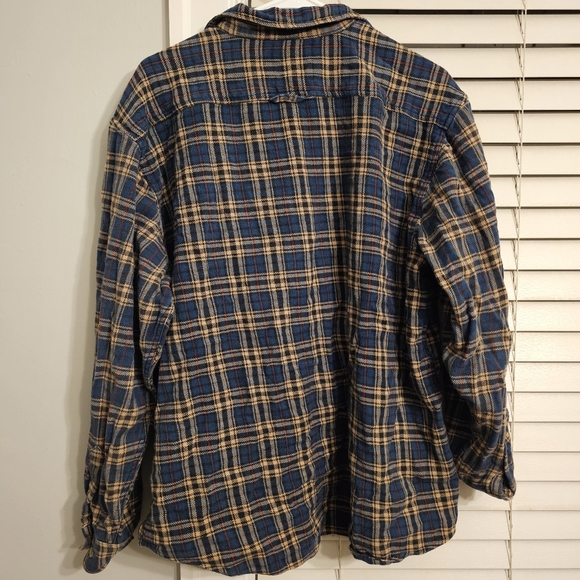 Old college inn flannel shirt - Picture 4 of 4
